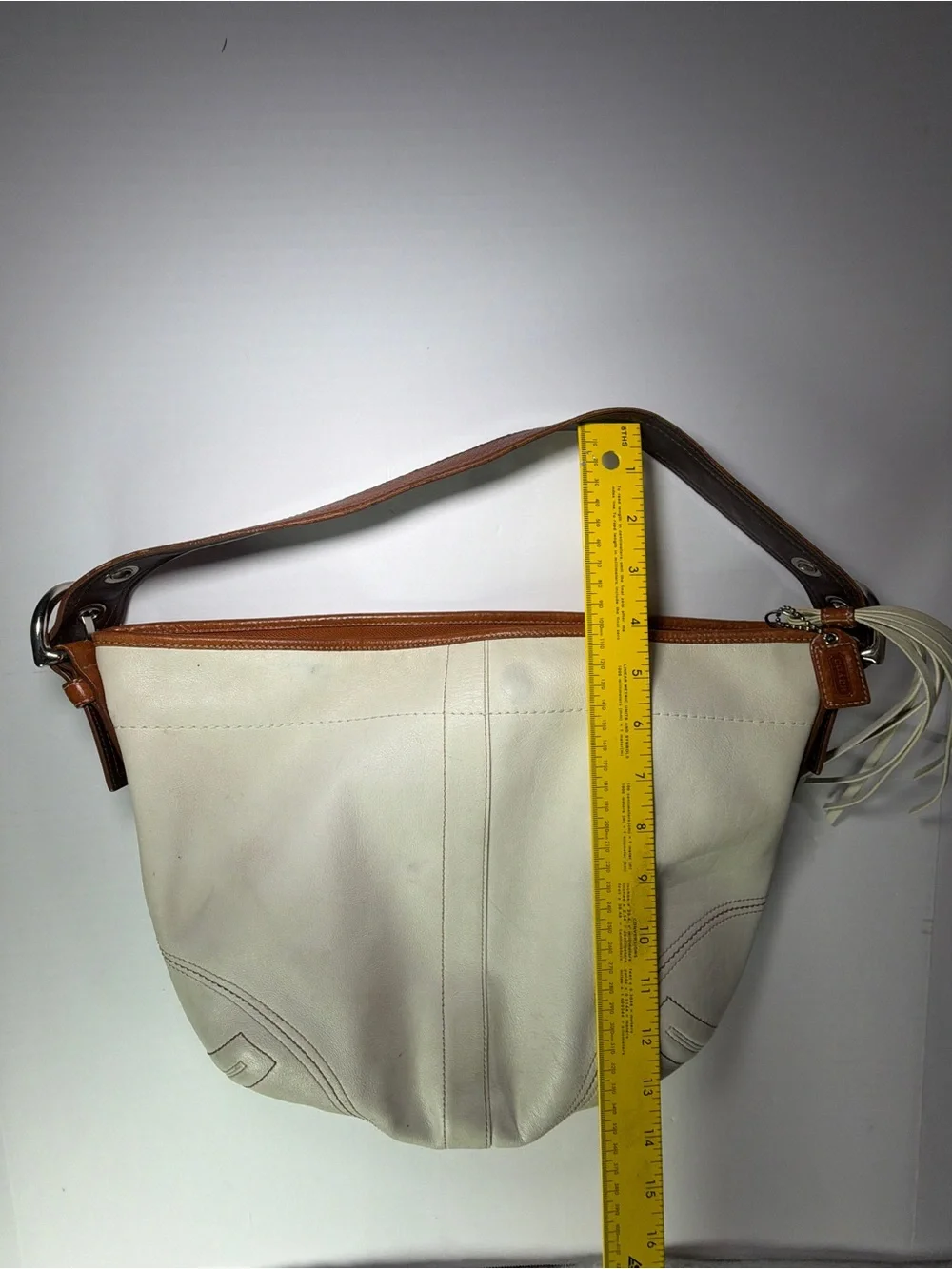 Coach Soho F08A03 Ivory Leather Hobo Shoulder Bag Brown Trim 2008 Y2K